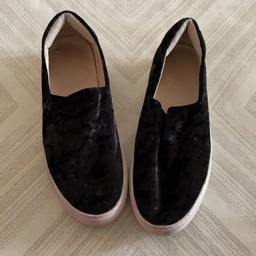 J Slides Angel Black Velvet Slip on Sneakers